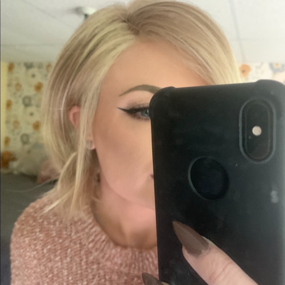 Raquel Welch Blonde Highlighted Wig